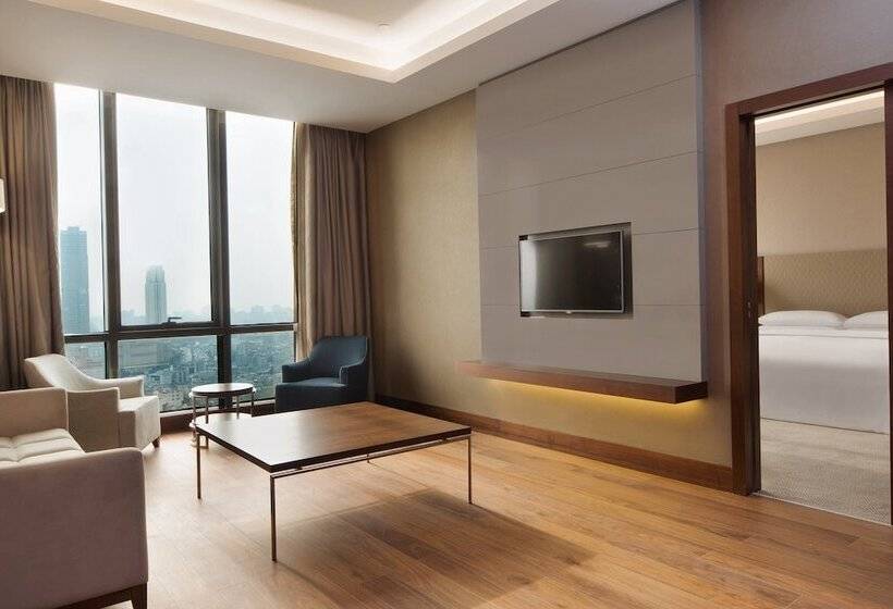 Люкс, Sheraton Grand Istanbul Atasehir