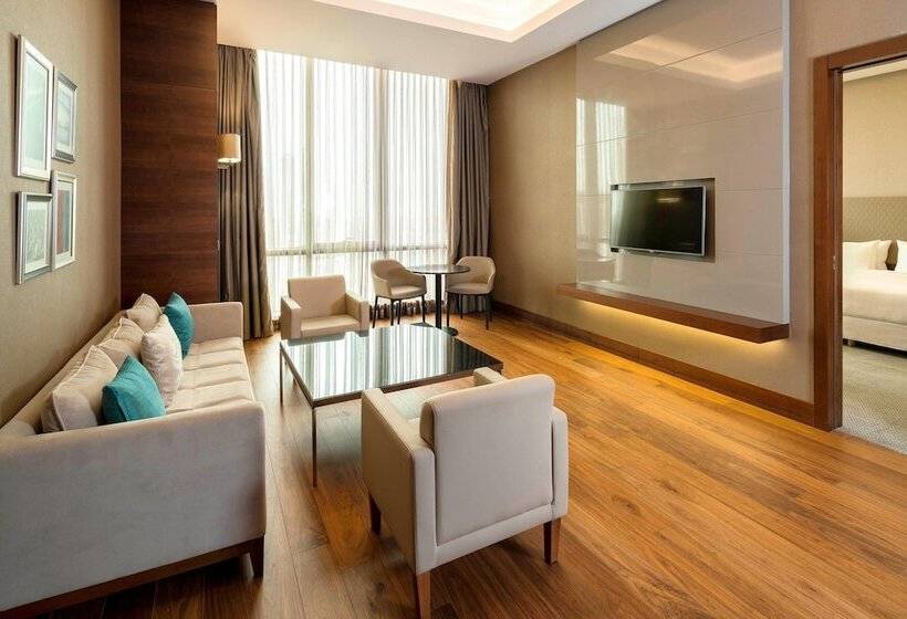 Люкс, Sheraton Grand Istanbul Atasehir