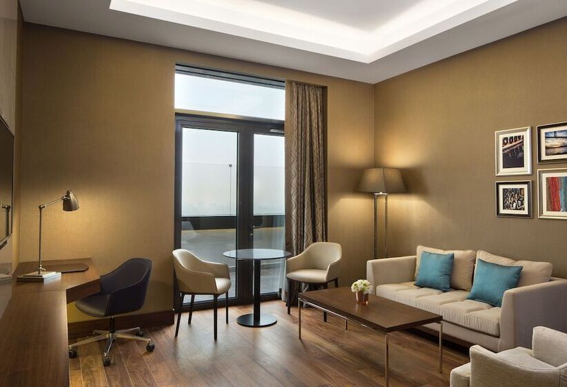 Люкс Клуб, Sheraton Grand Istanbul Atasehir