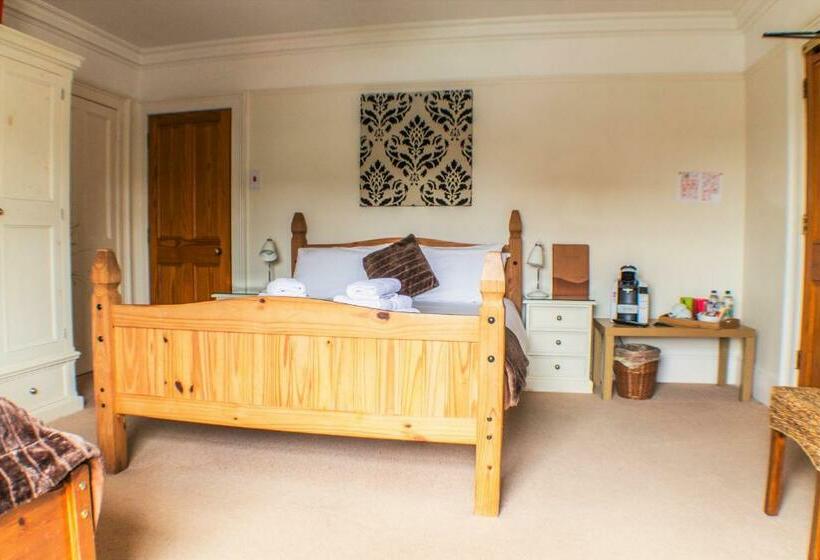 Номер Стандарт, The Royal Oak