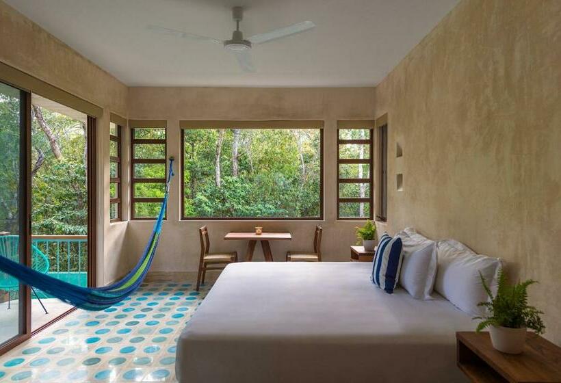 Deluxe Suite King Bed, Tiki Tiki Tulum