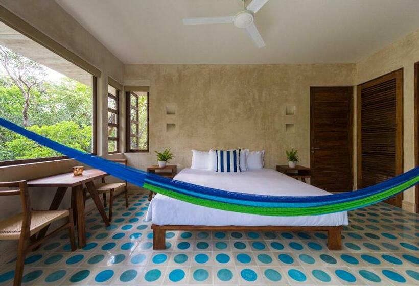 Deluxe Suite King Bed, Tiki Tiki Tulum