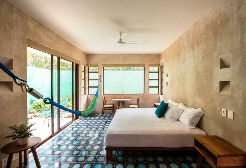 Deluxe Suite King Bed, Tiki Tiki Tulum