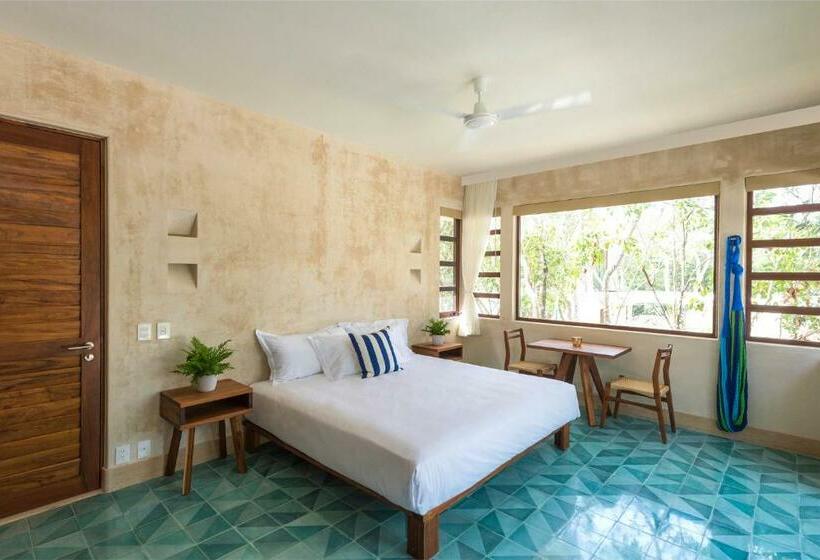 Deluxe Suite King Bed, Tiki Tiki Tulum