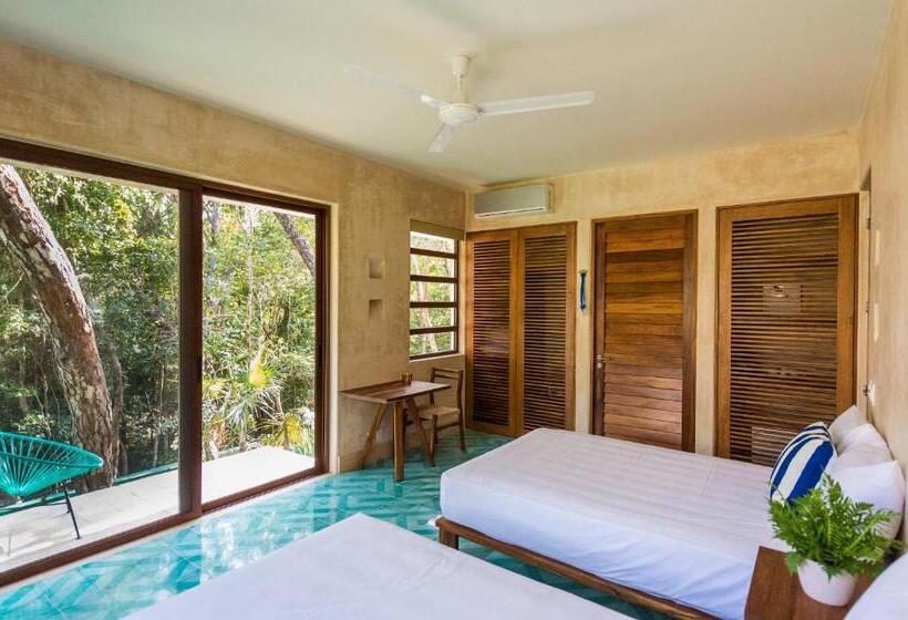 سوییت لوکس, Tiki Tiki Tulum