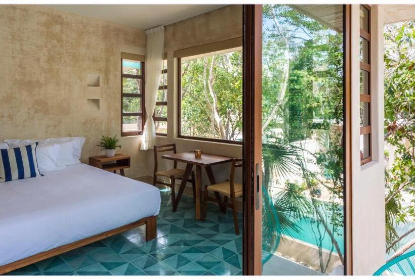 سوئیت رویال, Tiki Tiki Tulum