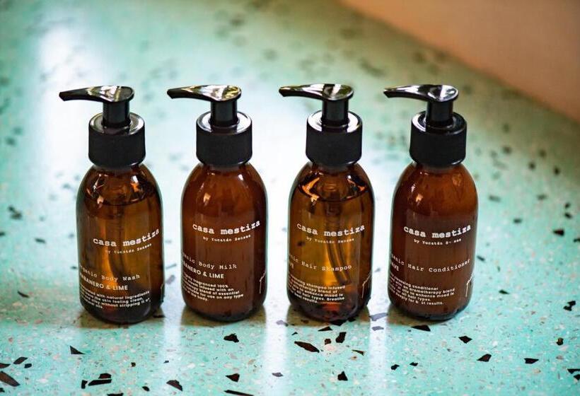 سوییت لوکس, Tiki Tiki Tulum