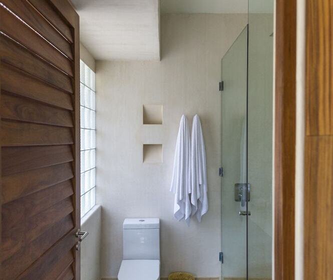 سوئیت با چشمانداز, Tiki Tiki Tulum