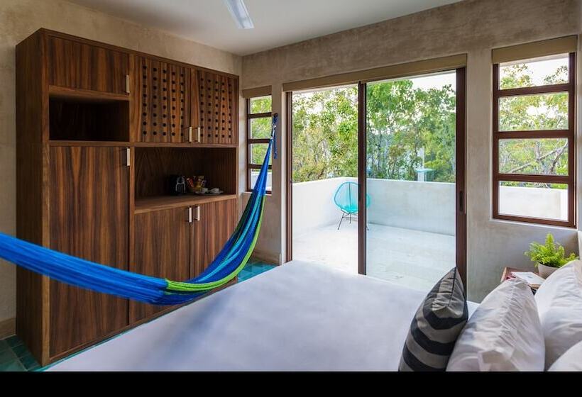 سوئیت با چشمانداز, Tiki Tiki Tulum