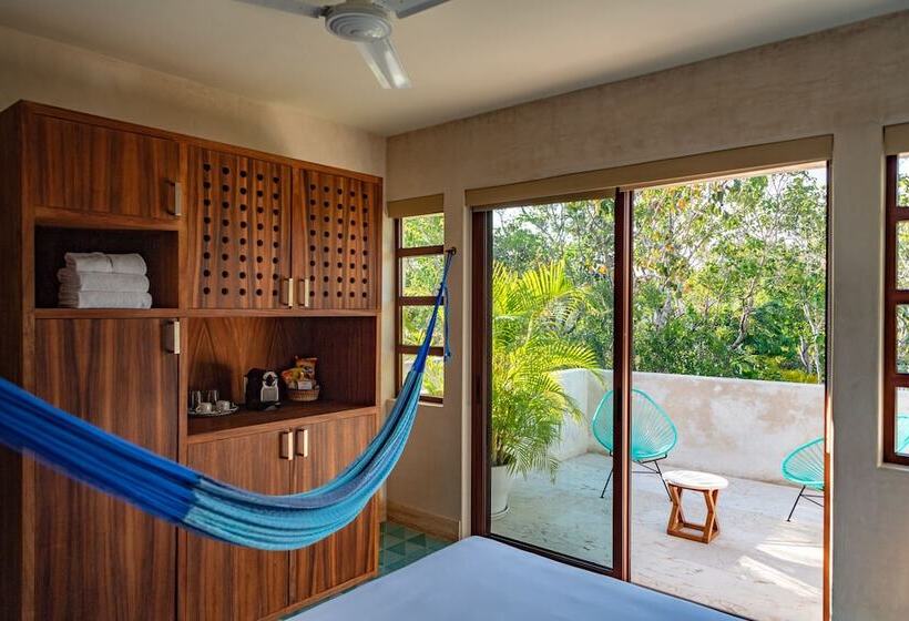 سوئیت با چشمانداز, Tiki Tiki Tulum