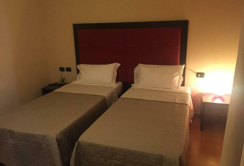 اتاق استاندارد سه نفره, Motel Galaxy Reggio Emilia