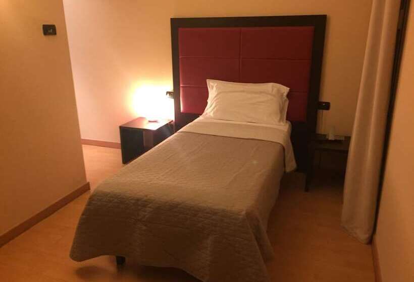 اتاق استاندارد یک نفره, Motel Galaxy Reggio Emilia