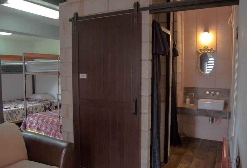 تختخواب در اتاق مشترک, Paqui B&b By Rotamundos