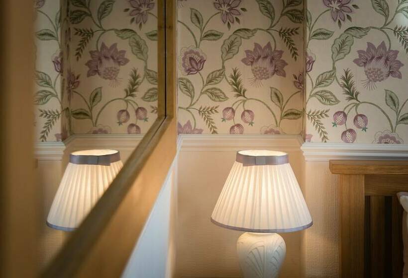 اتاق سوپریور, Pinewood Country House