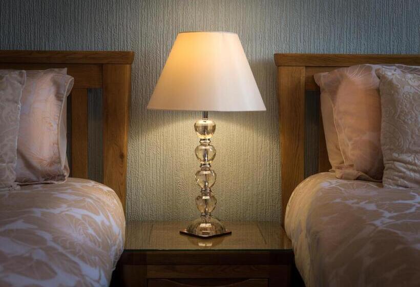 اتاق استاندارد, Pinewood Country House