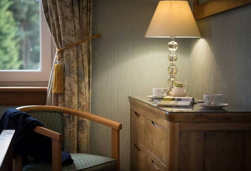 اتاق استاندارد, Pinewood Country House