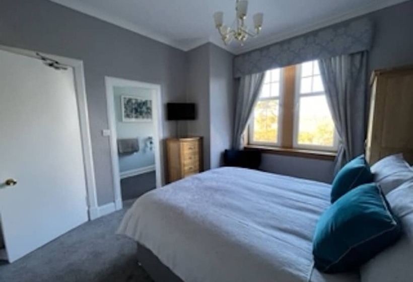 اتاق استاندارد, Pinewood Country House