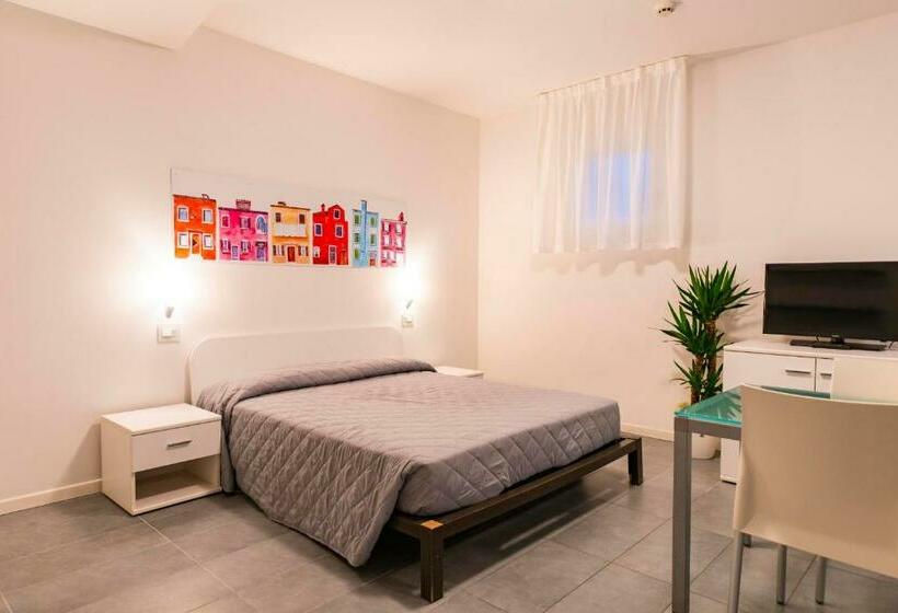 Studio Standard, Residence Burano