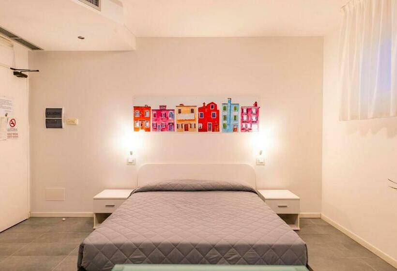 Studio Standard, Residence Burano