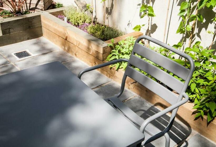 إستوديو قياسى, Room2 Hammersmith Townhouse