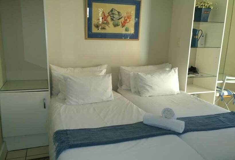 اتاق استاندارد, Conifer Beach House