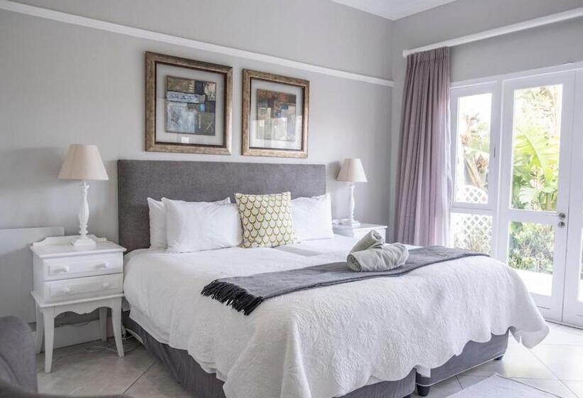 اتاق استاندارد, Conifer Beach House