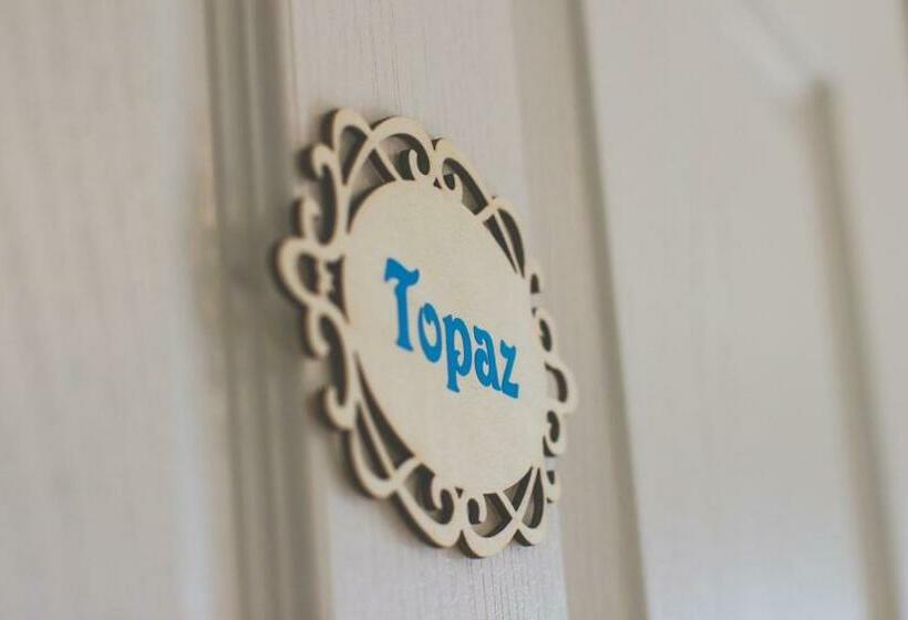 اتاق استاندارد با چشمانداز دریا, Rae Leigh Heights Bnb