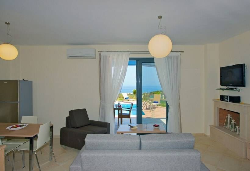 Villa 2 Camere da Letto Vista Mare, Carme Villas