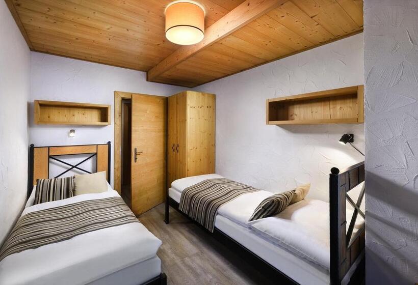 Апартаменты 1 Спальня Нижний Этаж, Chalets Jasná Collection Apartments