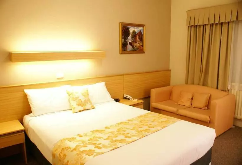 コンフォートルーム, Country Lodge Motor Inn