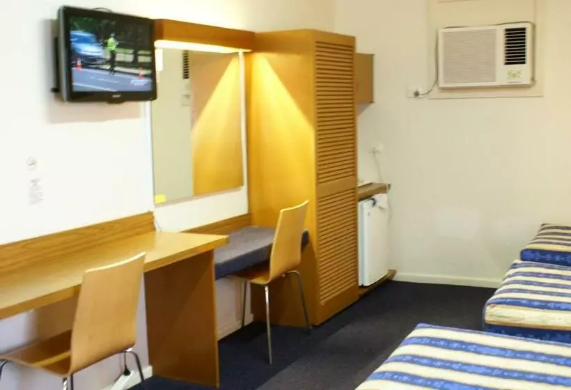 ファミリールーム, Country Lodge Motor Inn
