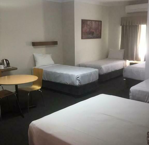 اتاق خانوادگی, Country Lodge Motor Inn