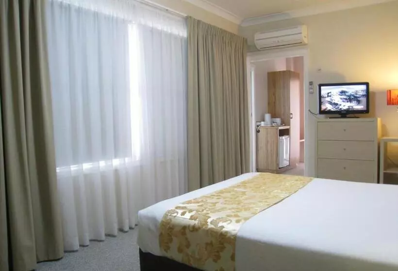 キングサイズベッドのデラックスルーム, Country Lodge Motor Inn