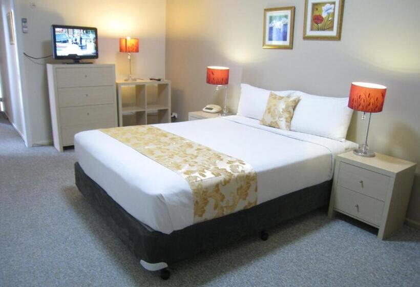 اتاق لوکس با تخت بزرگ, Country Lodge Motor Inn