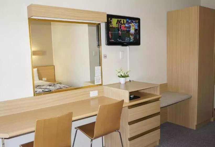 スタンダードトリプルルーム, Country Lodge Motor Inn