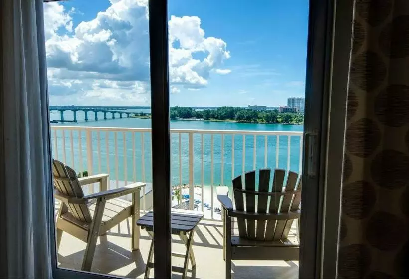 身障者適用キングサイズベッドルーム, Hampton Inn & Suites Clearwater Beach