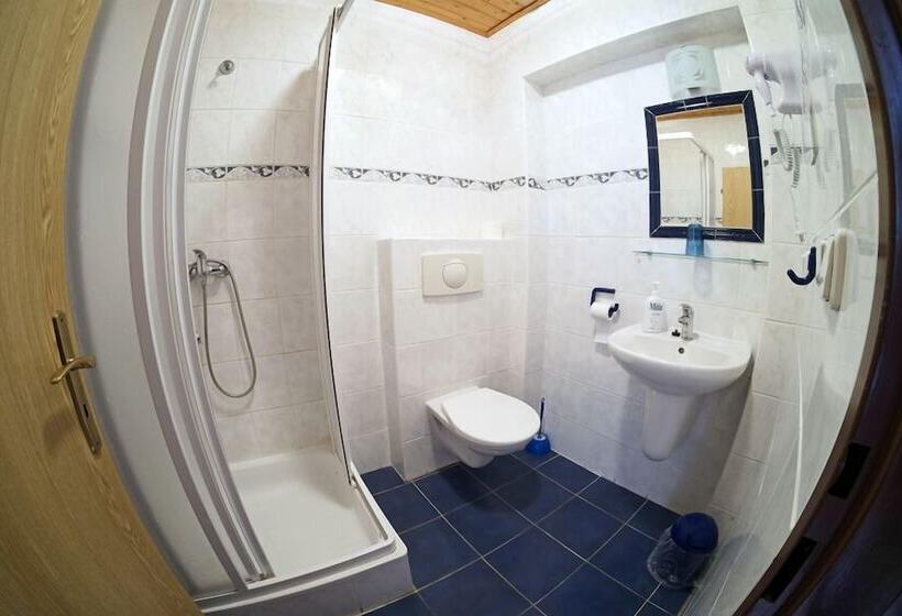 Pokój Standard Trzyosobowy, Kreta