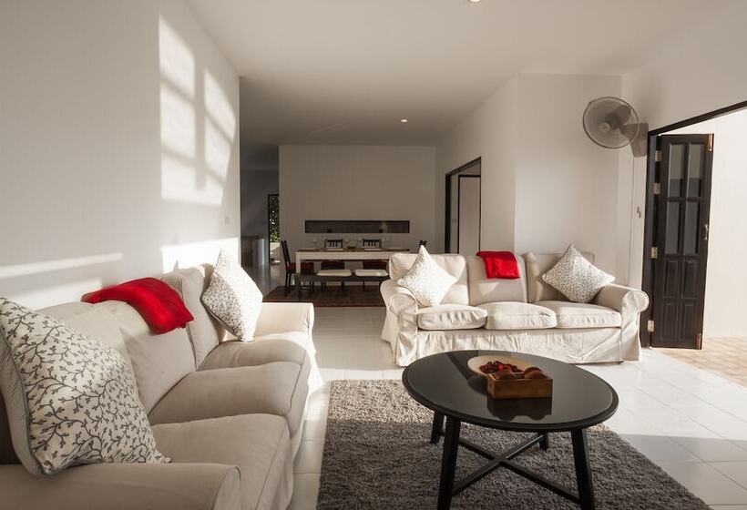 Вилла Deluxe 3 Спальни, New Pop Villas, Koh Tao