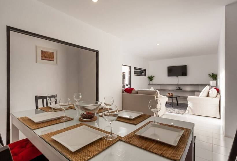 Вилла Deluxe 3 Спальни, New Pop Villas, Koh Tao