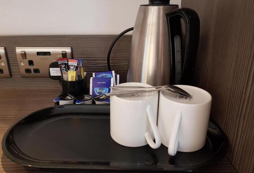 Quarto Executivo, The Beverley Hotel London   Victoria