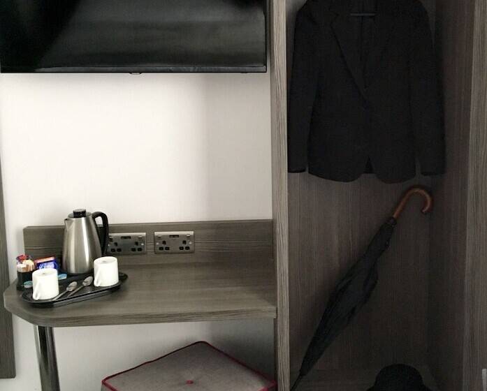 غرفة قياسية, The Beverley Hotel London   Victoria