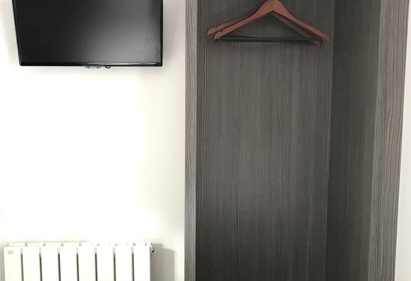 Quarto Estandar Individual, The Beverley Hotel London   Victoria