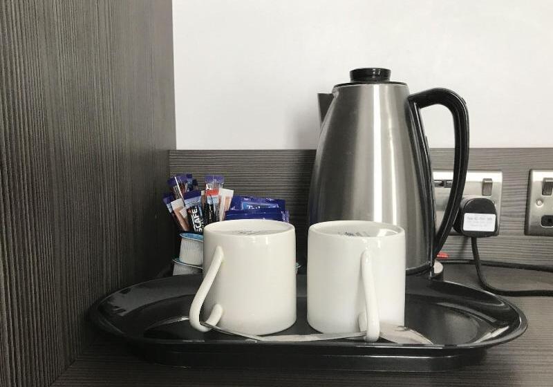 غرفة قياسية فردية, The Beverley Hotel London   Victoria