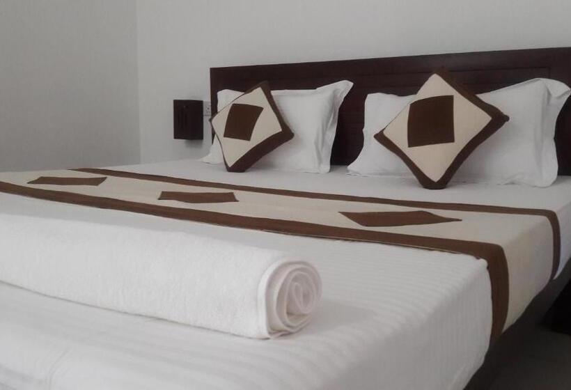 غرفة ديلوكس مطلّة علي البحر مزوَّدة بشُرفة, Villa Ocean Dew