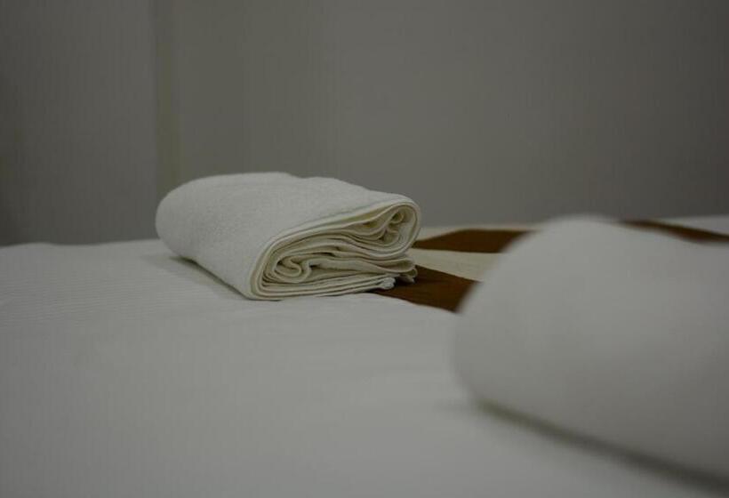 غرفة ديلوكس مطلّة علي البحر مزوَّدة بشُرفة, Villa Ocean Dew