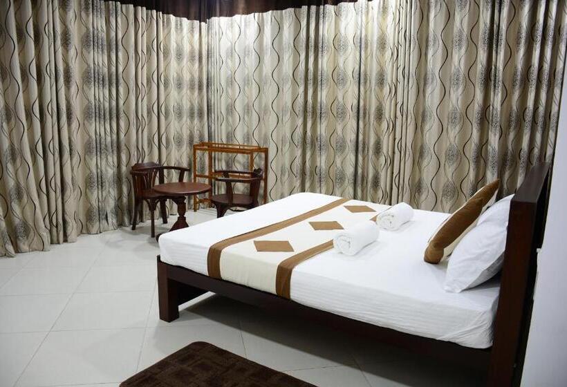 غرفة ديلوكس مطلّة علي البحر مزوَّدة بشُرفة, Villa Ocean Dew