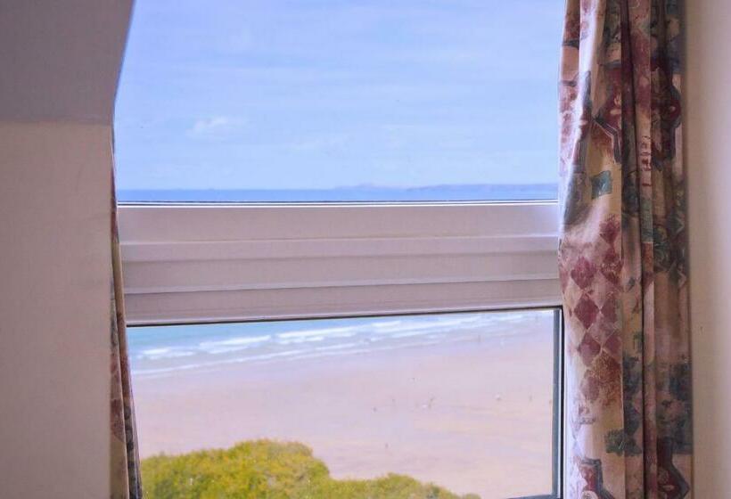 غرفة قياسية ثلاثية, Berties Lodge