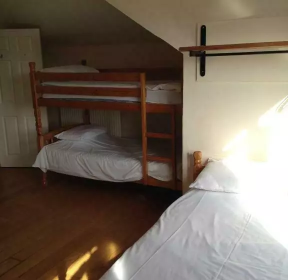 スタンダードトリプルルーム, Berties Lodge
