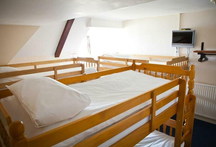 غرفة قياسية رباعية, Berties Lodge