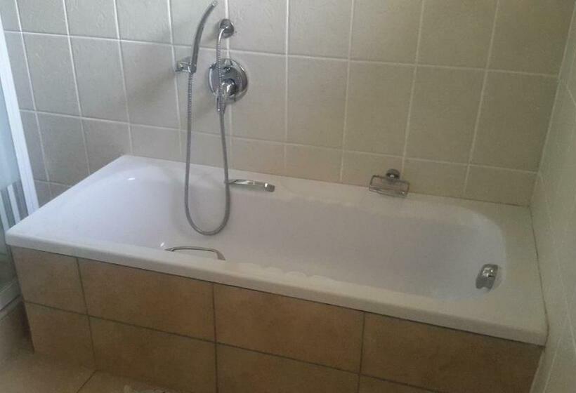 Номер Executive, Ikaze Guest House